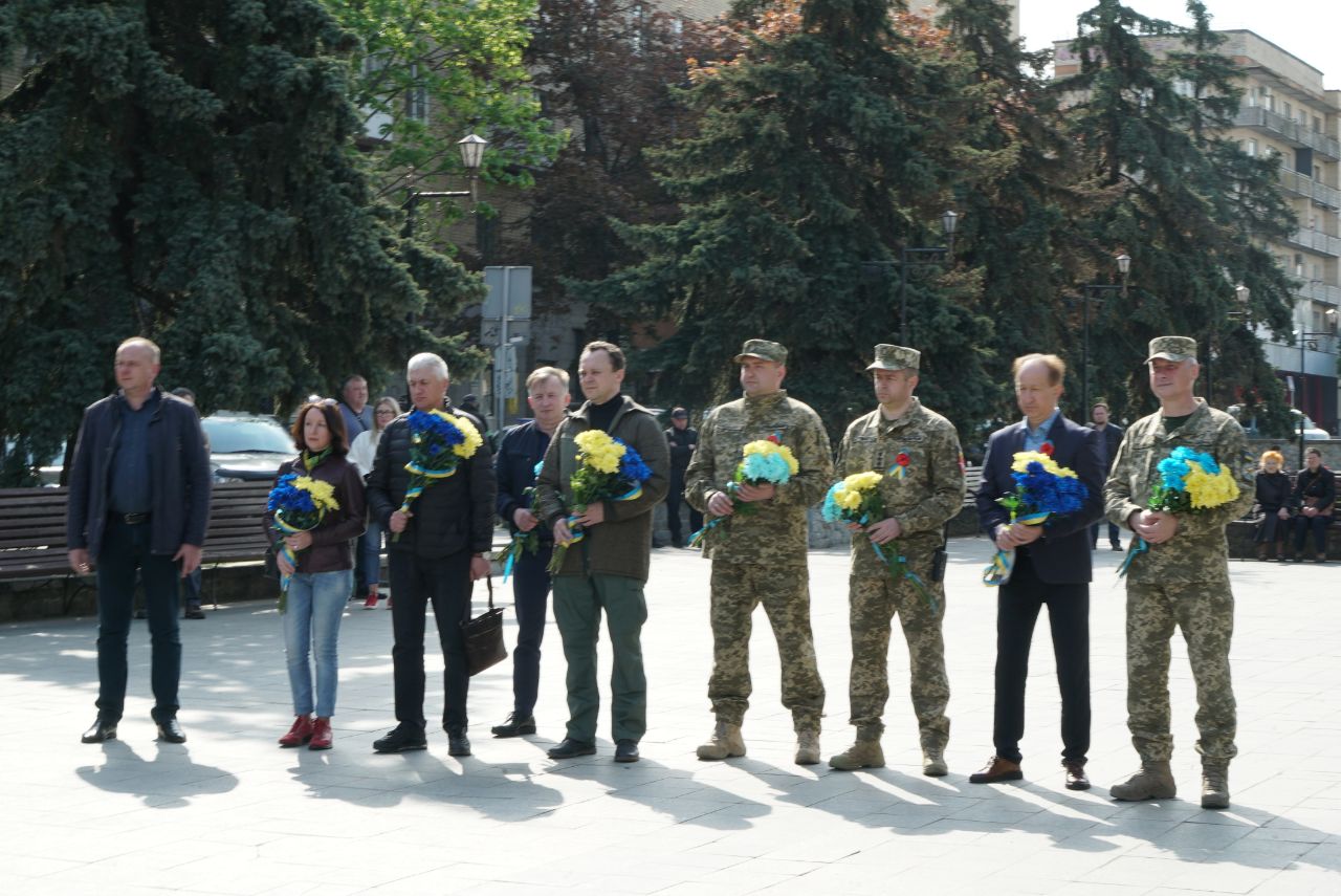 У Житомирі відзначили День пам'яті та примирення