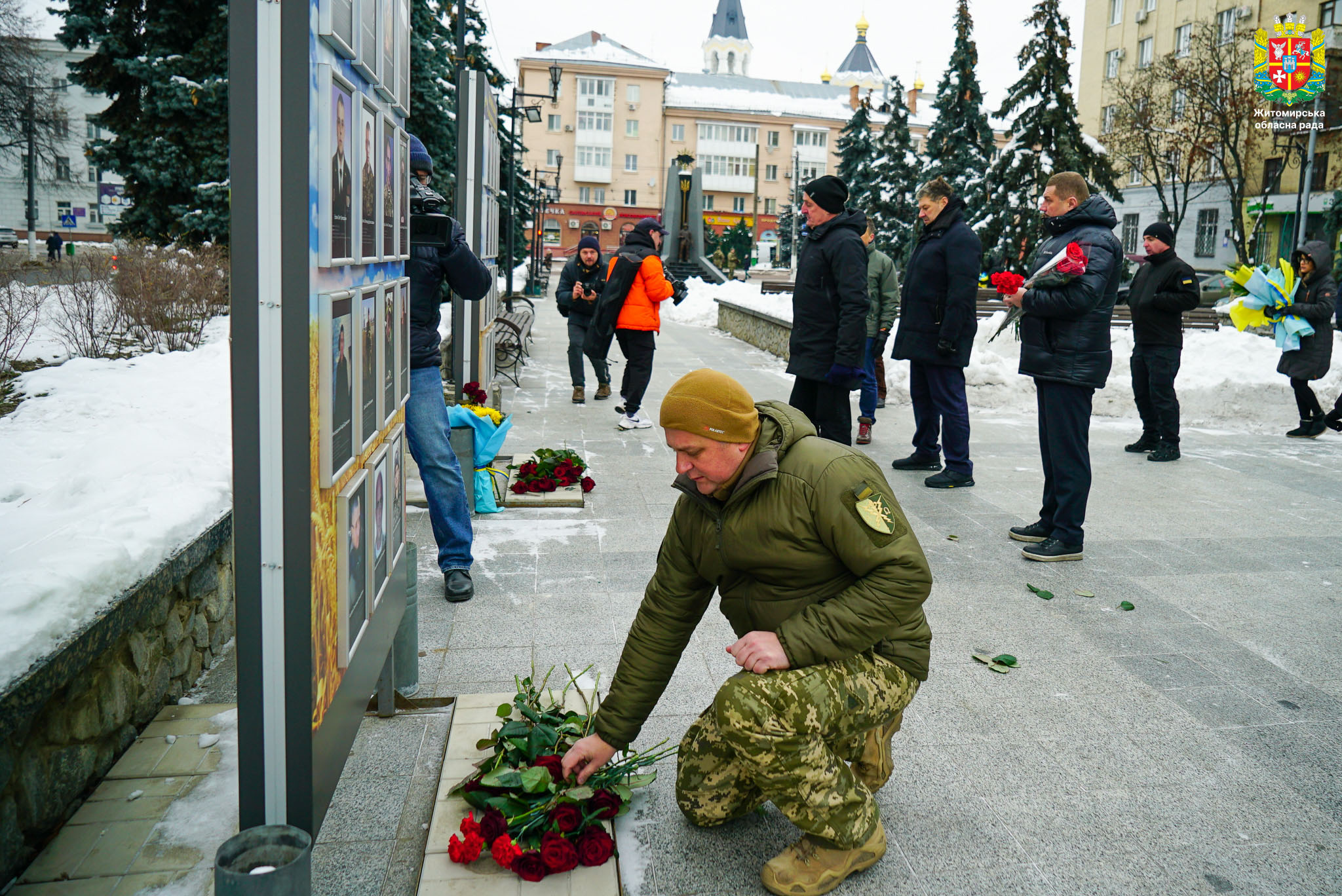 "Ми вдячні звитяжним українським воїнам за кожну хвилину нашої свободи",- Володимир Ширма