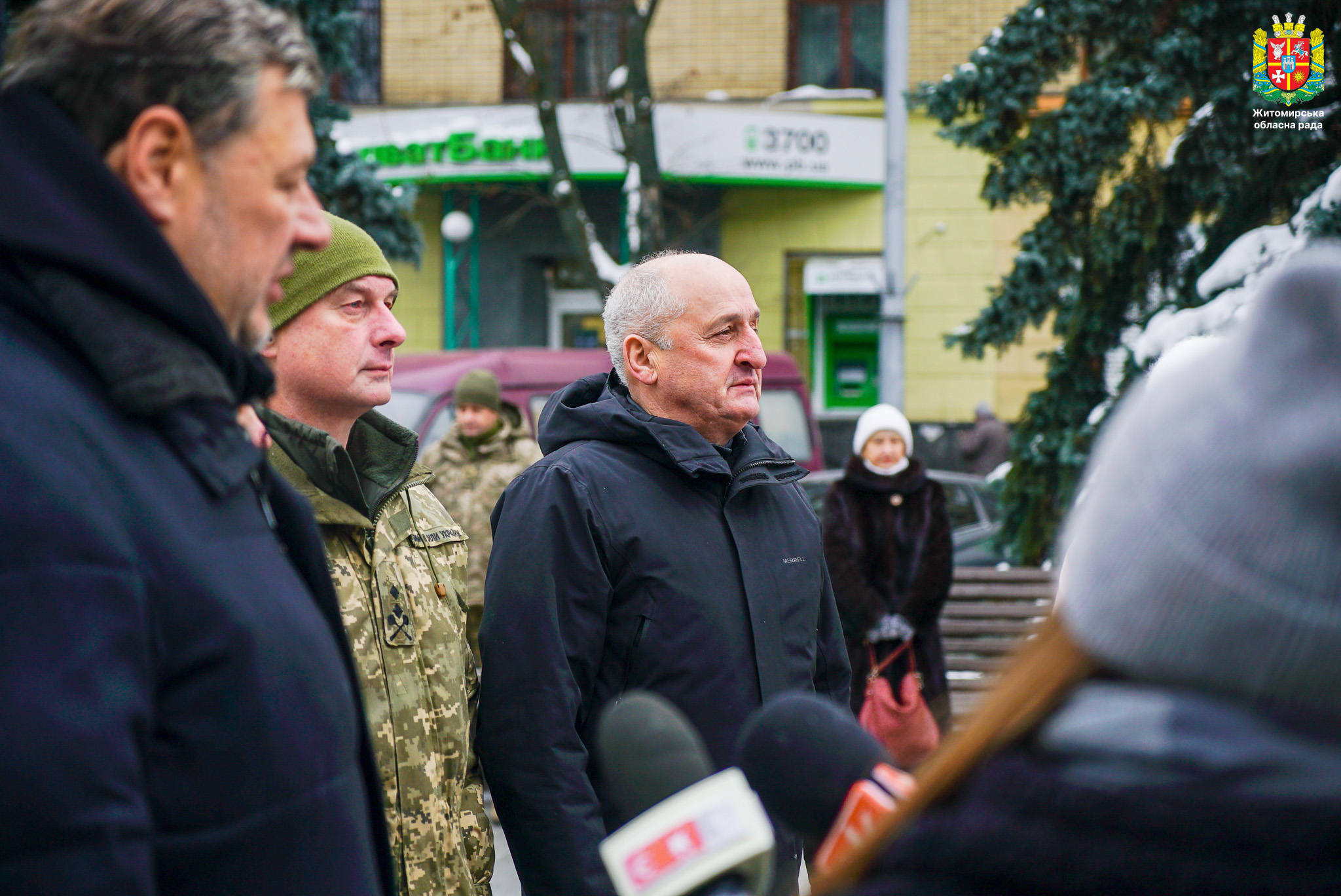 "Ми вдячні звитяжним українським воїнам за кожну хвилину нашої свободи",- Володимир Ширма