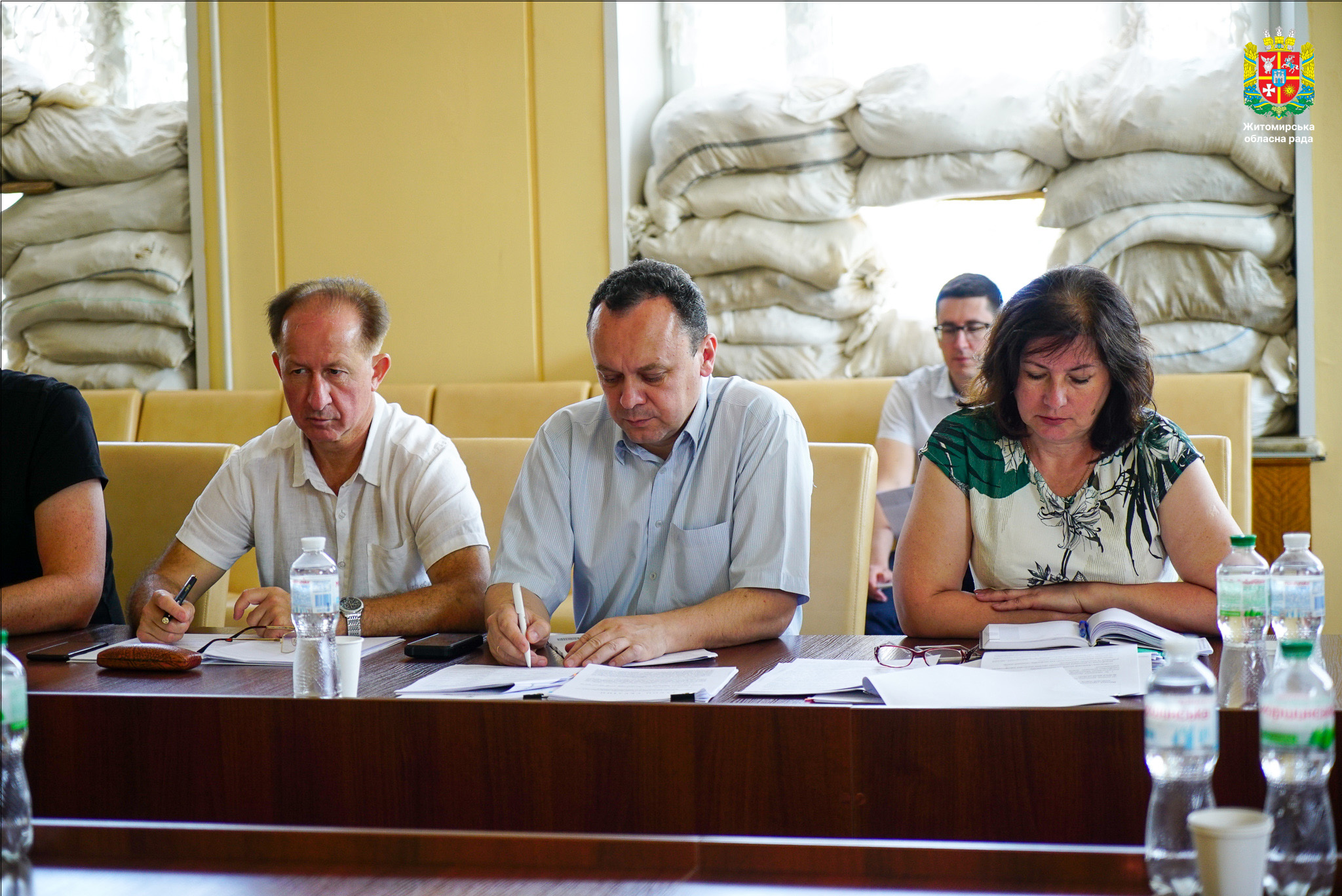 У Житомирській обласній раді відбулась робоча нарада щодо передачі цілісних майнових комплексів закладів професійної (професійно-технічної) освіти з державної у спільну власність територіальних громад, сіл, селищ, міст Житомирської області. 