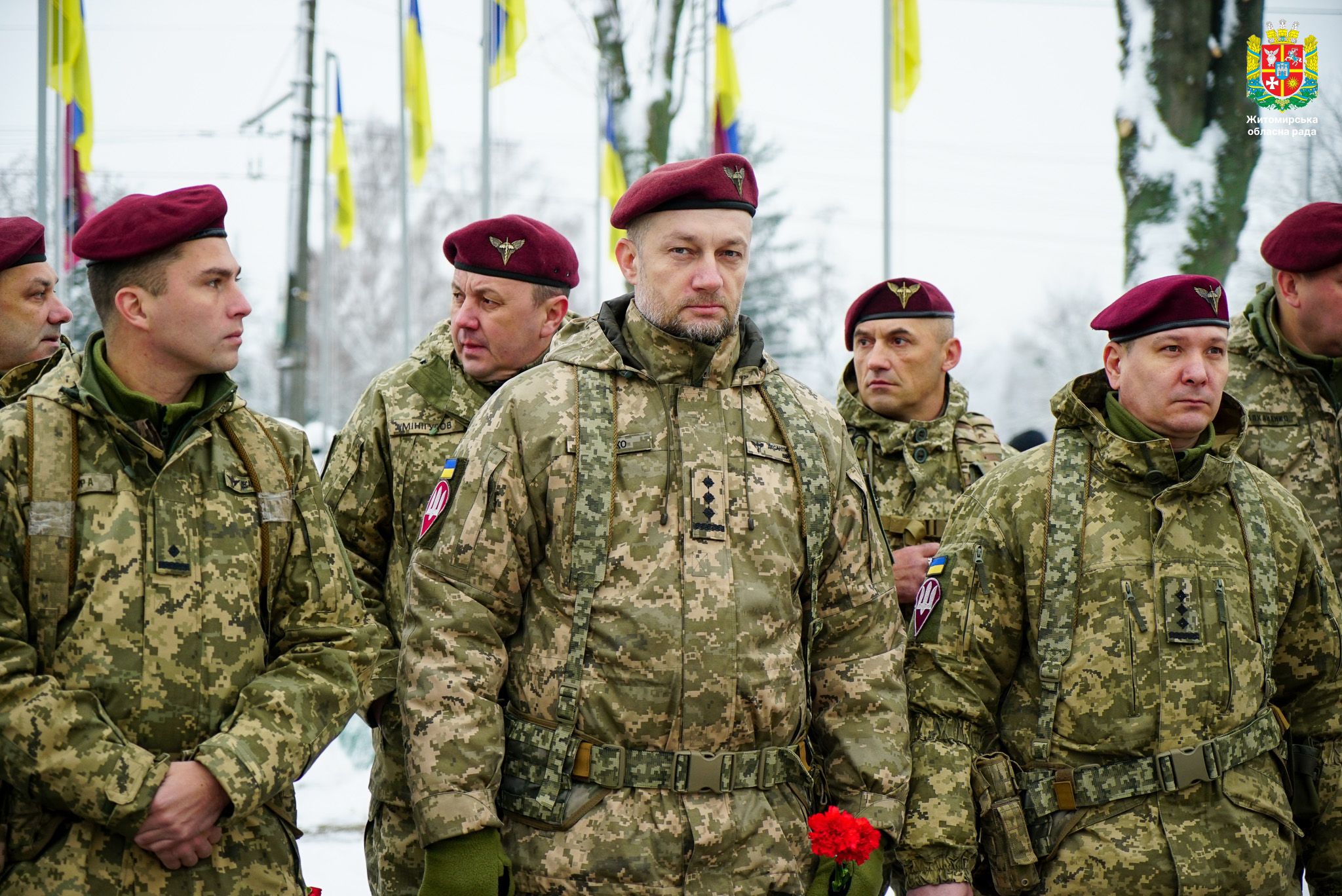 У Житомирі покладанням квітів вшанували пам'ять загиблих військовослужбовців Десантно-штурмових військ
