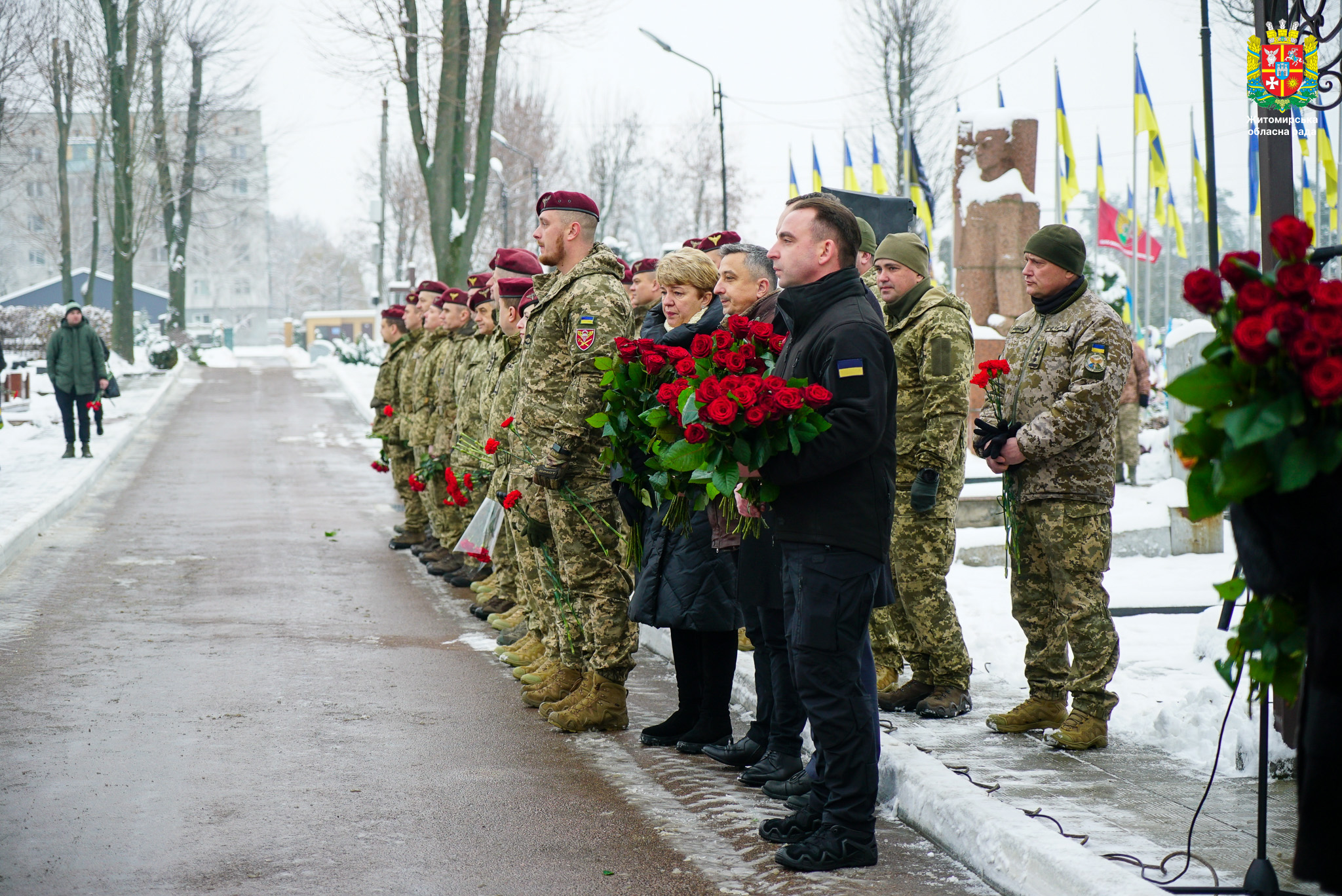 У Житомирі покладанням квітів вшанували пам'ять загиблих військовослужбовців Десантно-штурмових військ