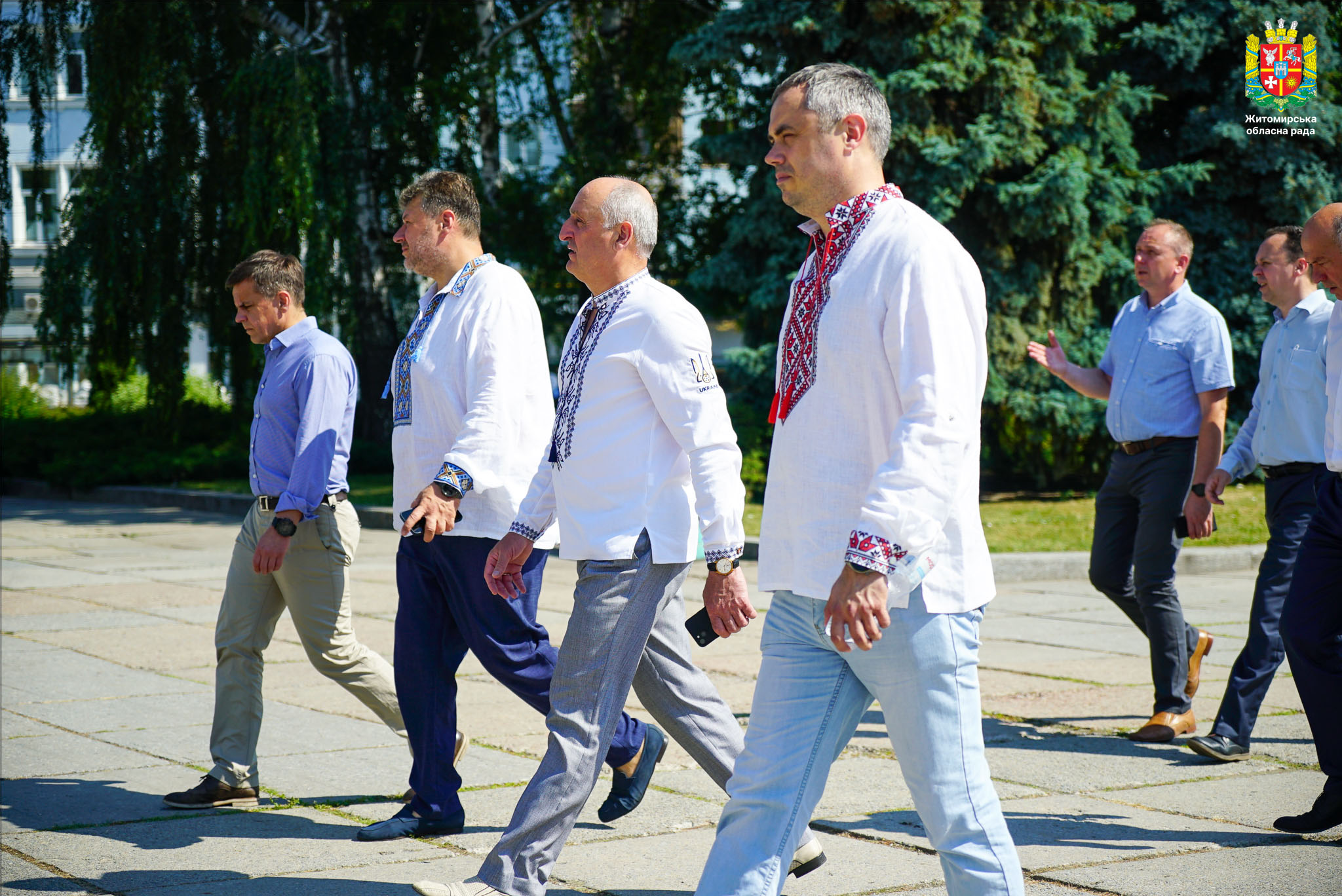 Керівництво області та міста відзначили 26-ту річницю Конституції України 