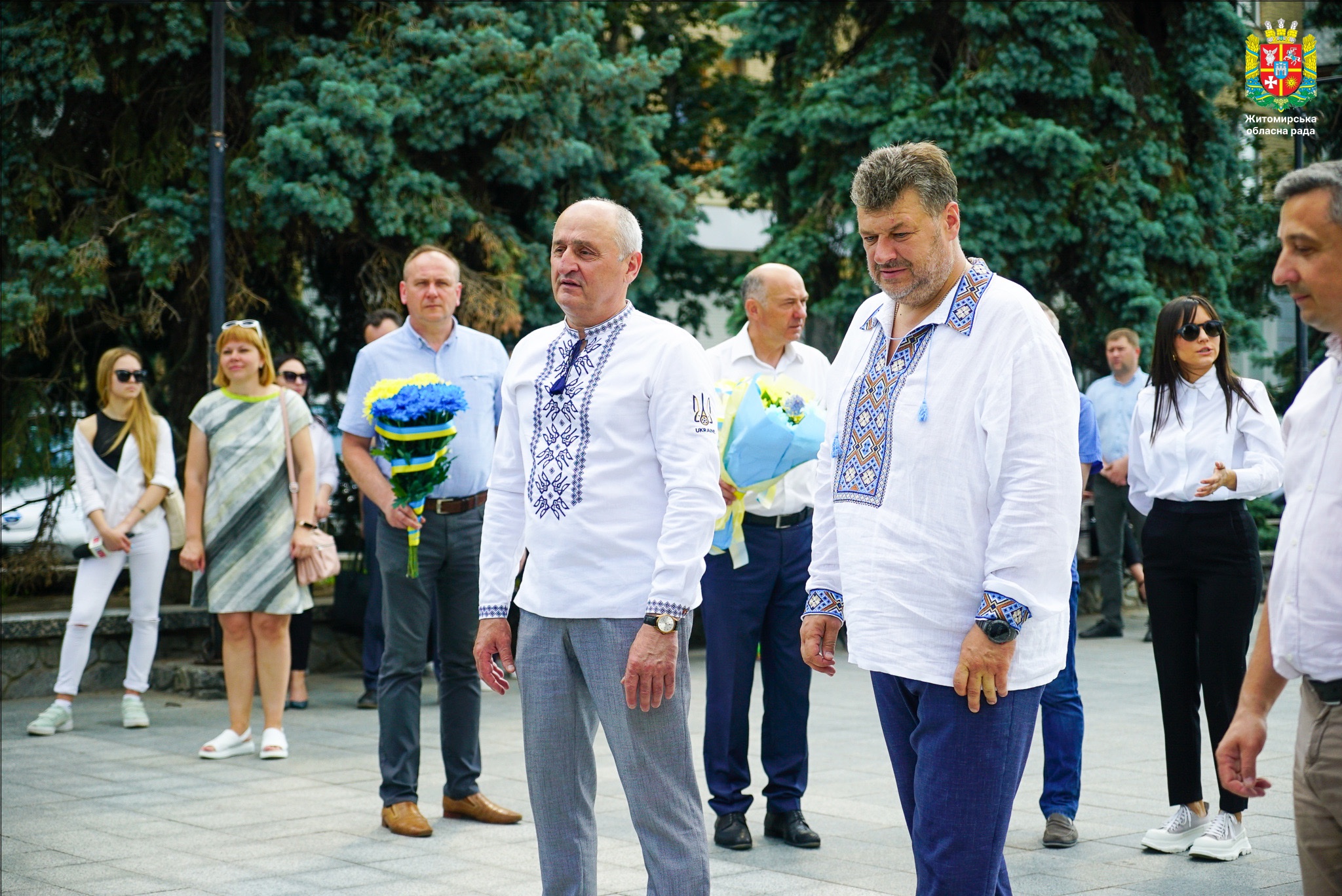 Керівництво області та міста відзначили 26-ту річницю Конституції України 