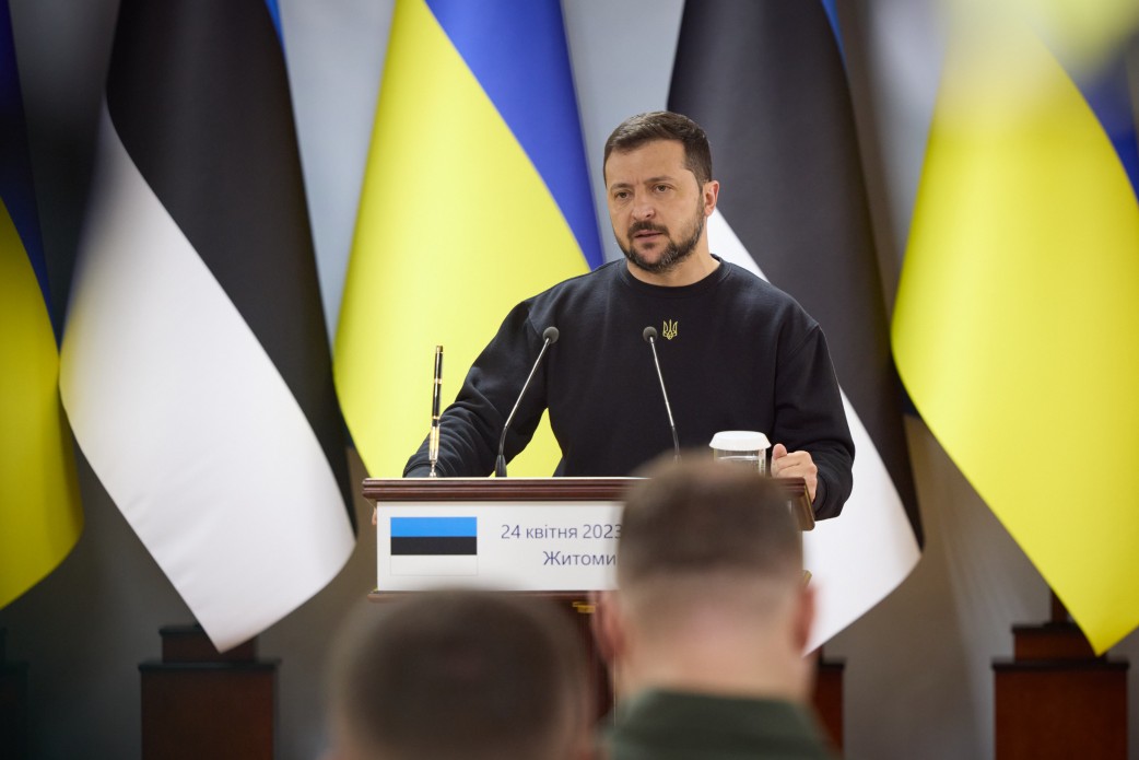 Президент України: Працюємо над звільненням із полону як військових, так і цивільних