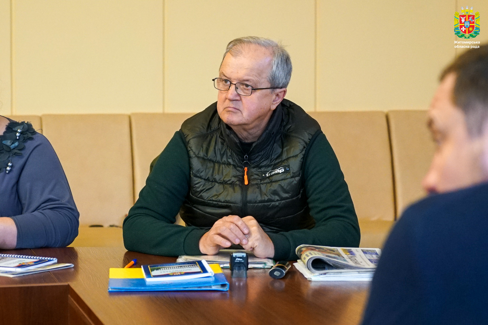 Заступник голови Житомирської обласної ради Володимир Ширма провів робочу зустріч з керівниками та представниками друкованих районних газет Житомирщини.