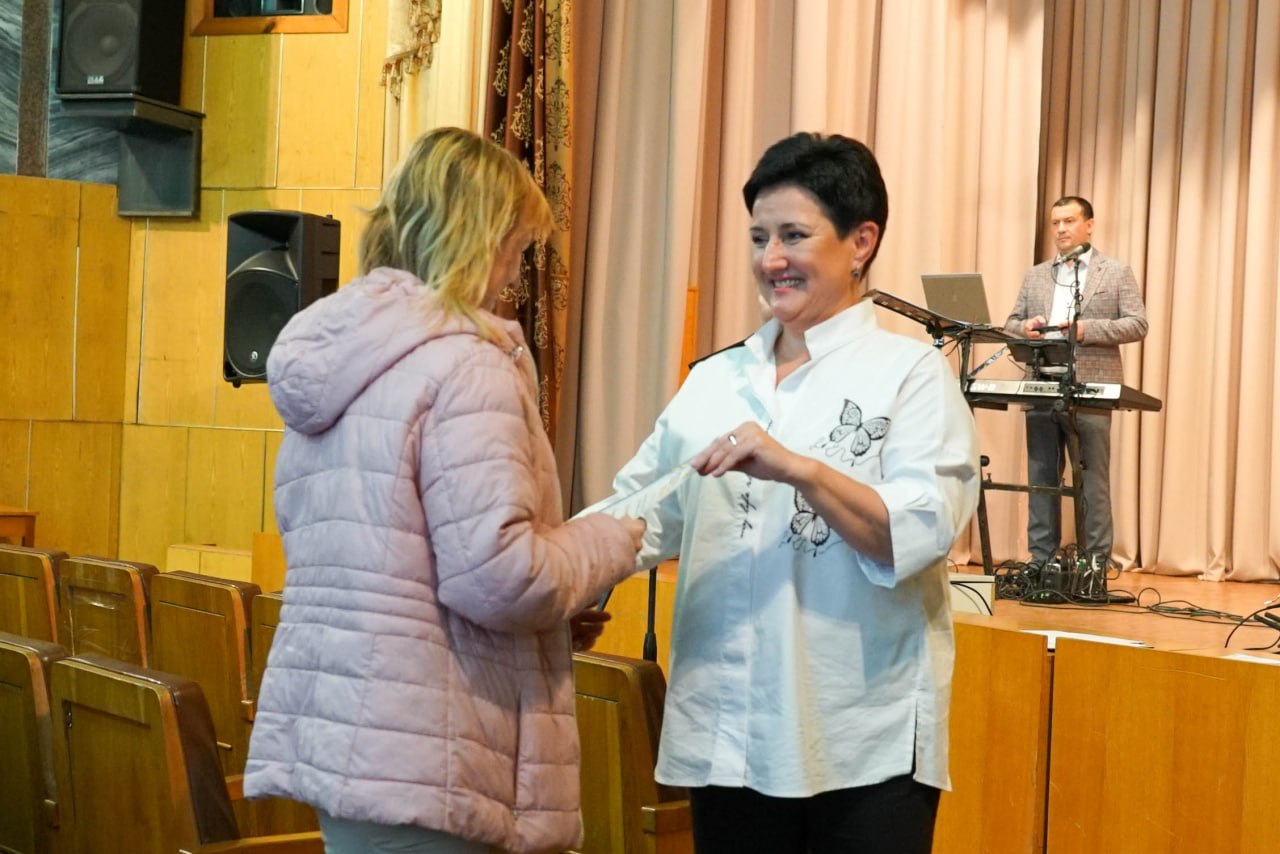 Володимир Ширма привітав медичних сестер обласної лікарні з професійним святом