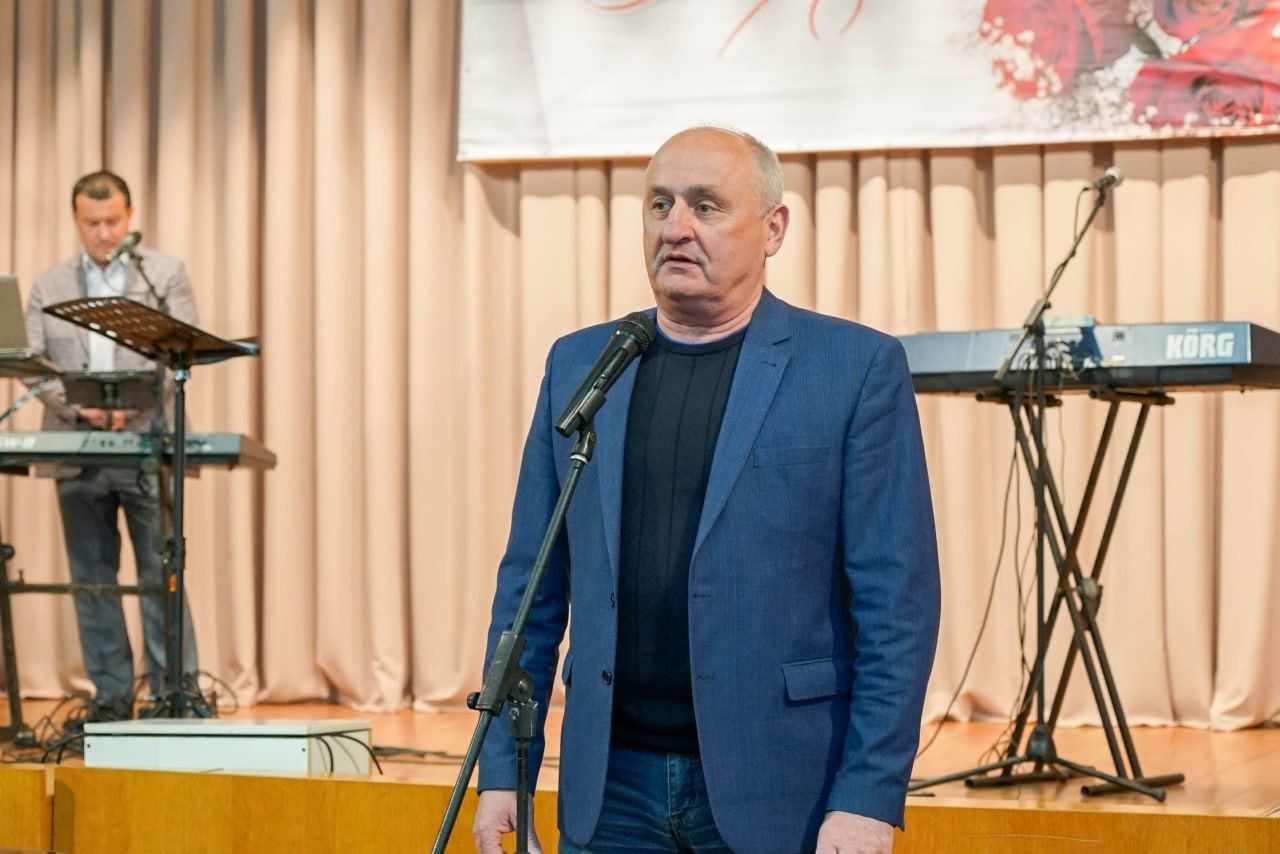Володимир Ширма привітав медичних сестер обласної лікарні з професійним святом