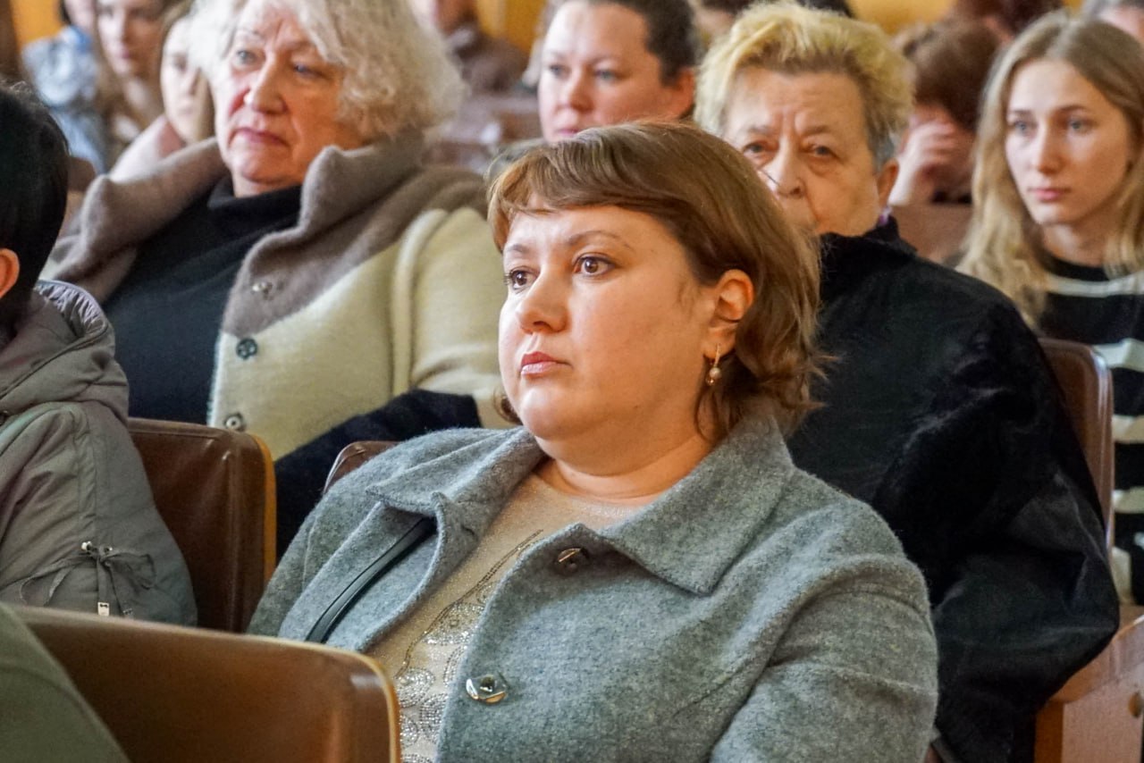Володимир Ширма привітав медичних сестер обласної лікарні з професійним святом