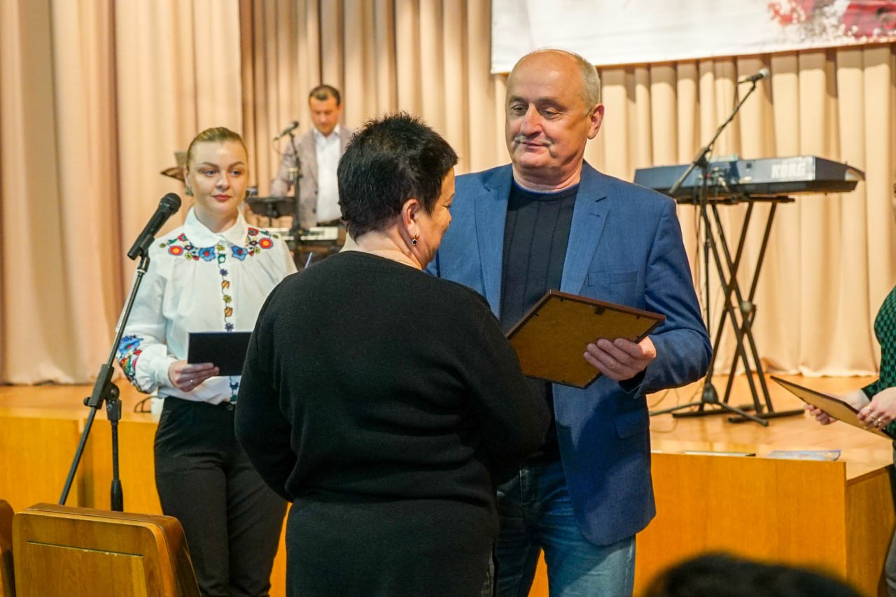 Володимир Ширма привітав медичних сестер обласної лікарні з професійним святом