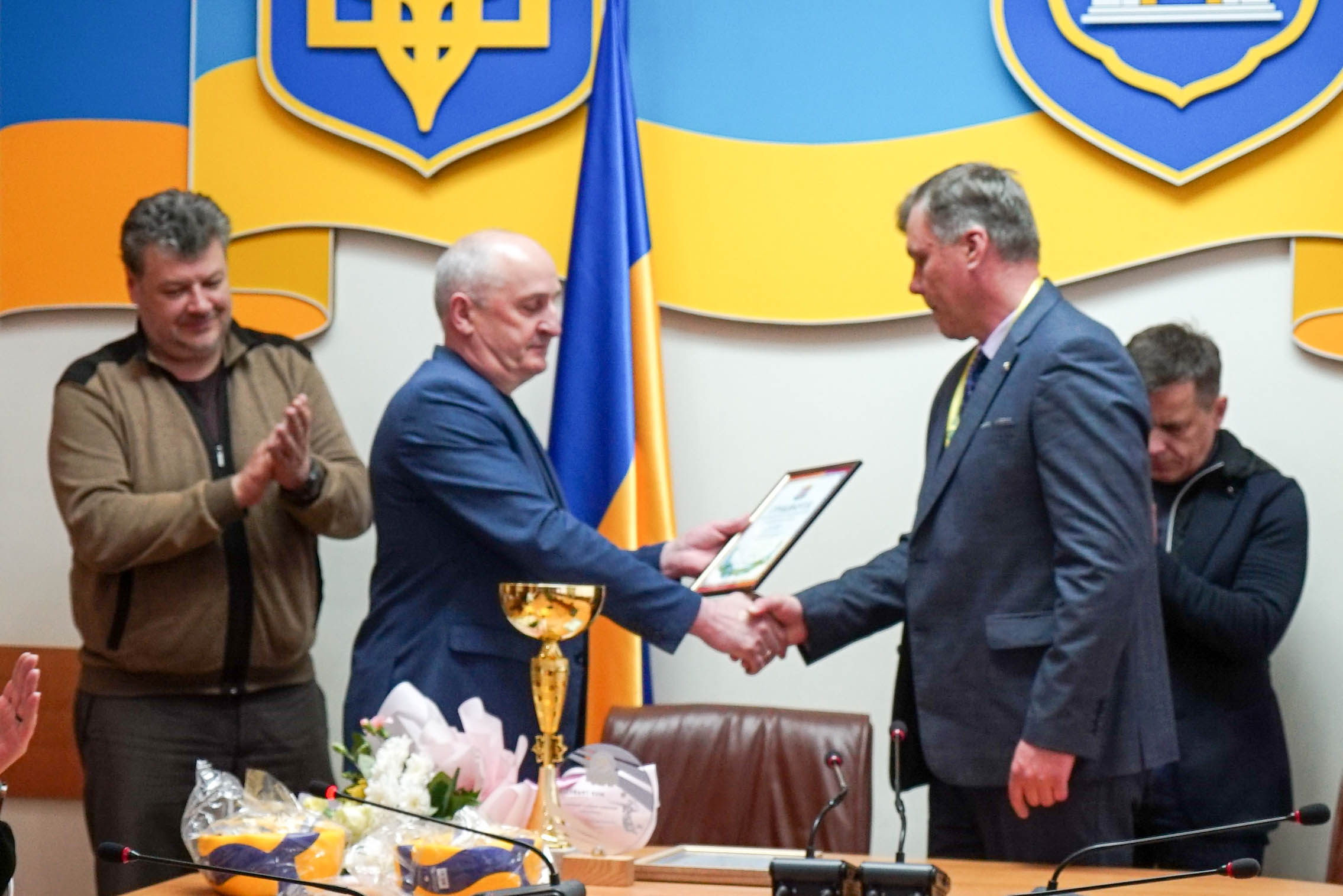 Володимир Ширма привітав чемпіонів України з волейболу