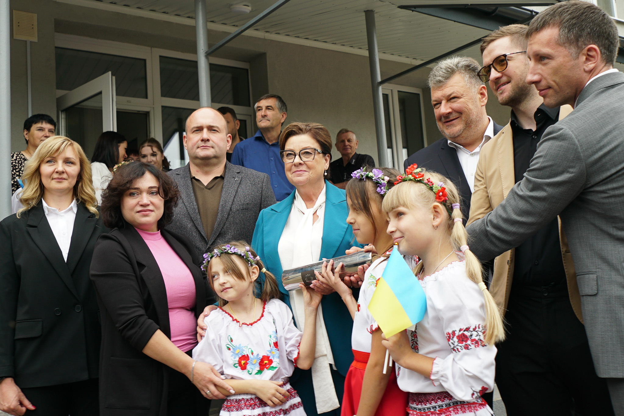 У Житомирі заклали капсулу на будівництво захисної споруди для дітей «Сонячного дому»