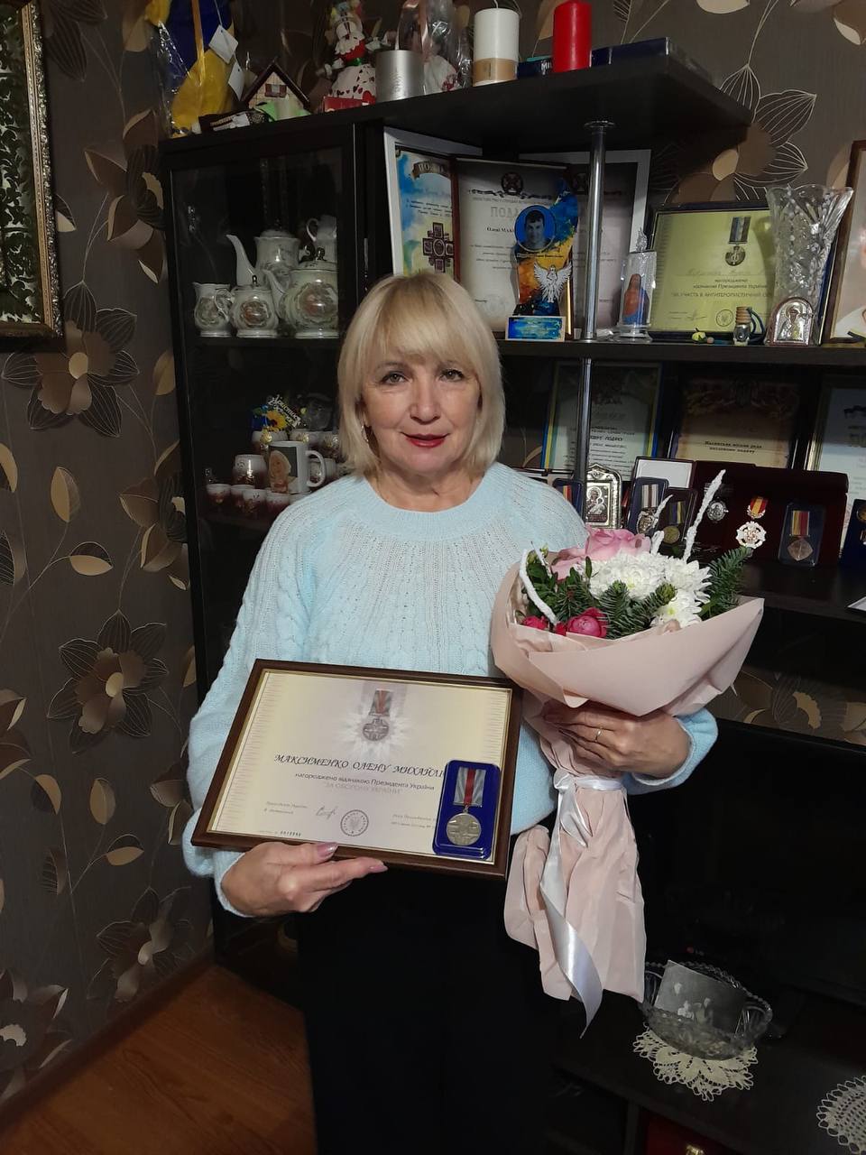 До Міжнародного дня волонтера радниця голови Житомирської обласної ради Олена Максименко отримала державну відзнаку