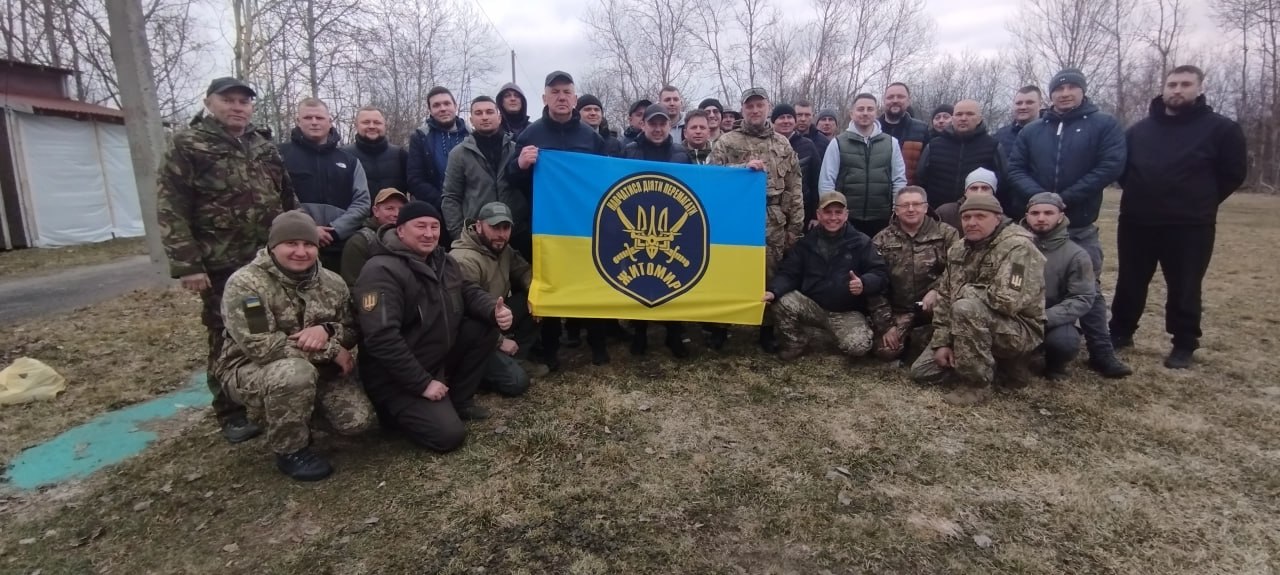 Студенти одного із житомирських вишів завершили курс підготовки до національного спротиву
