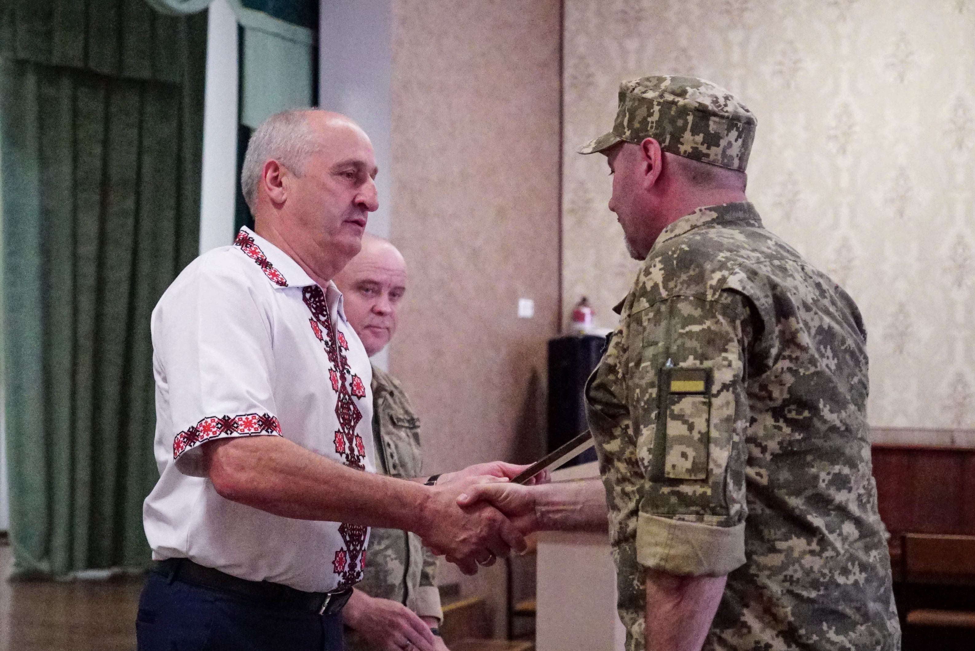 Володимир Ширма привітав військовослужбовців з Днем Незалежності